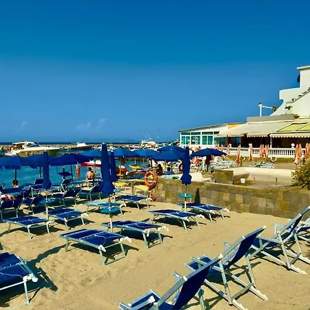 Beachfront Gem - * Lacco Ameno (Isola d'Ischia)